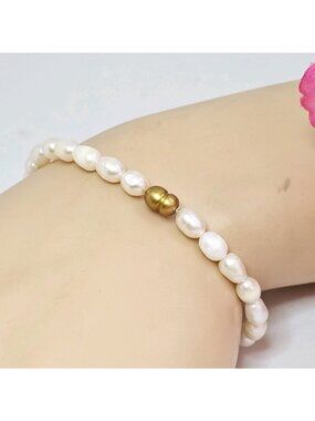 White Baroque Pearl Stretch Bracelet Oval Gemstone Stackable Bead Jewelry